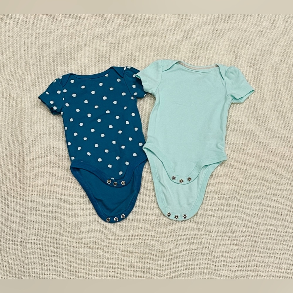 Baby girl clothes. 0-3 months. Set of 2 onesies. Cloud island.